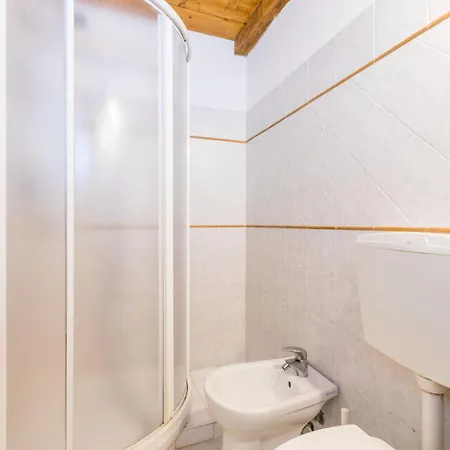 Apartment Falco-26 By Interhome